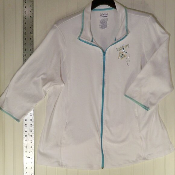 Basic Editions Woman, *White Zip Up Top, 2X - Picture 2 of 8